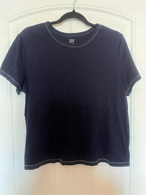 GAP Navy Short Sleeve Vintage Tee with Contrast Stitch—Size L (Petite)